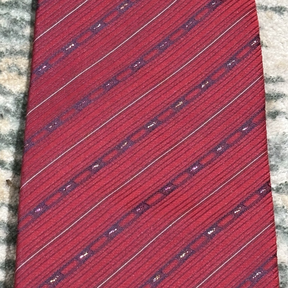 Vintage this Sadaremon Collection silk necktie Red And Blue Geometric - Picture 4 of 7